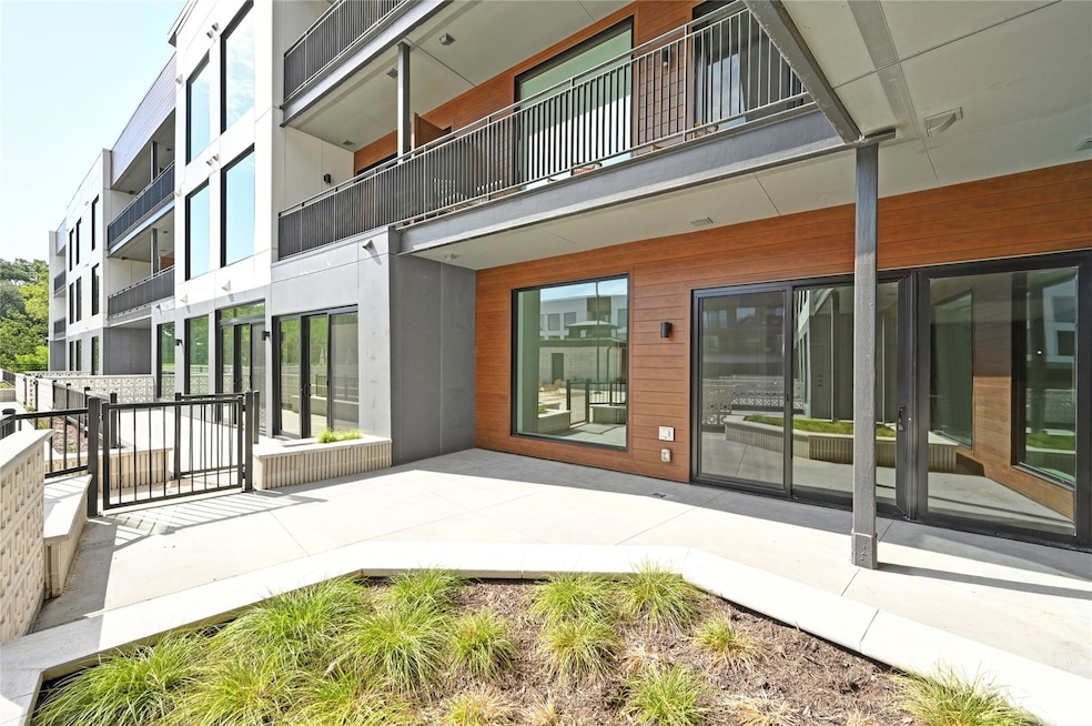 One Oak unit 118, Austin, TX 78704 - photo 1