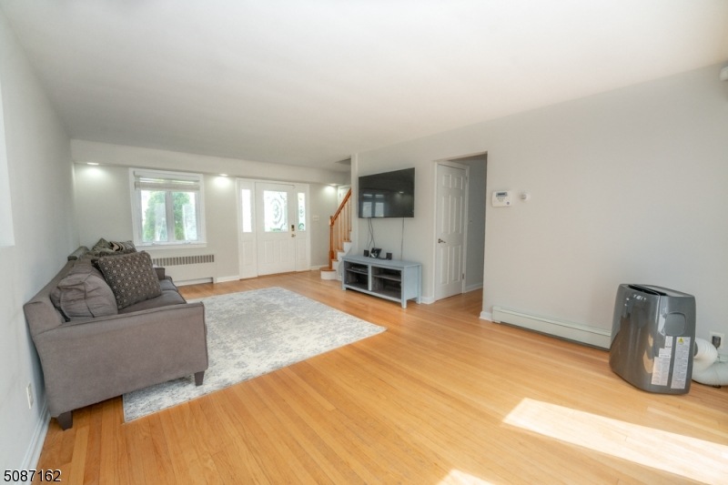 1305 Amberg St, Union, NJ 07083 - photo 1