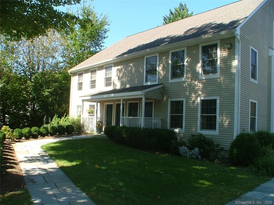 56 Portland Ave unit 3, Redding, CT 06896 - photo 1