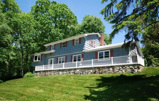 71 Winthrop Dr, Cortlandt Manor, NY 10567 - photo 1