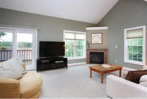 497 Hillside Ave, Needham Heights, MA 02494 - photo 1