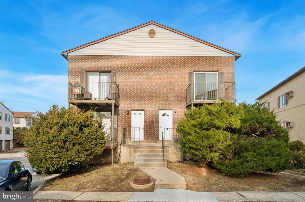 22 S Springfield Rd unit E1, Clifton Heights, PA 19018 - photo 1