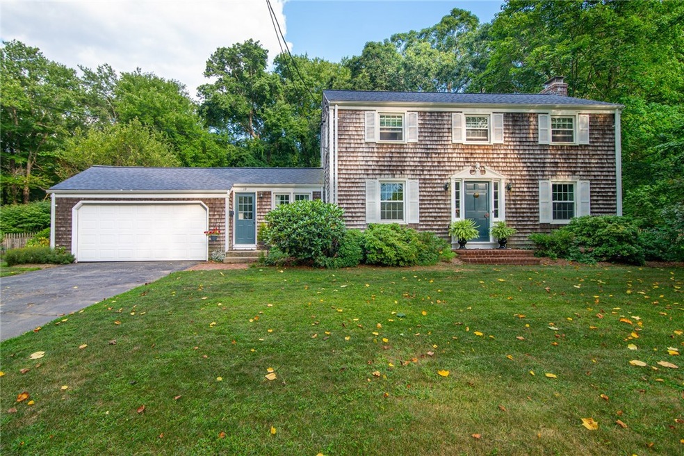 19 Rustwood Dr, Barrington, RI 02806 - photo 1