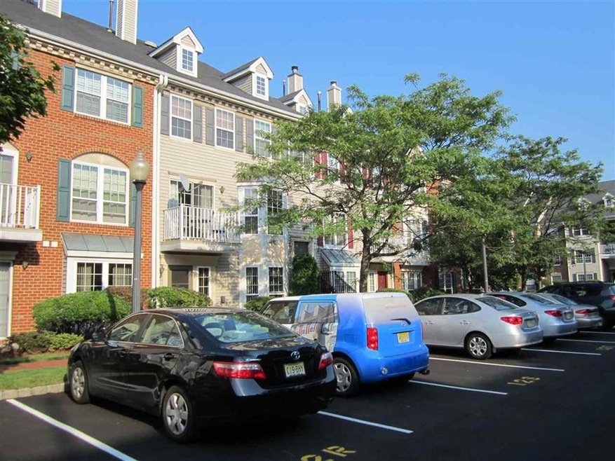 16 Dogwood St, Jersey City, NJ 07305 - photo 1