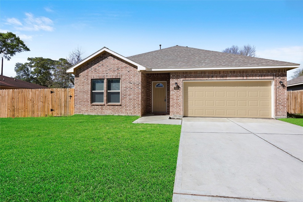 7629 Tully St, Houston, TX 77016 - photo 1