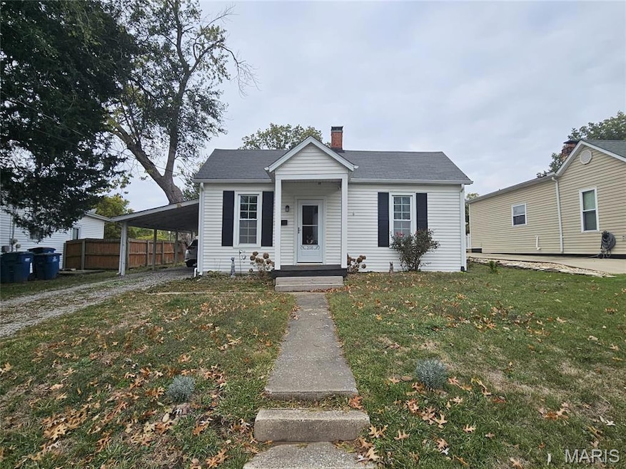 208 E Throp St, Troy, IL 62294 - photo 1