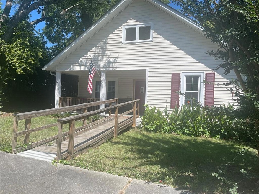 173 S Thomas St, Elberton, GA 30635 - photo 1