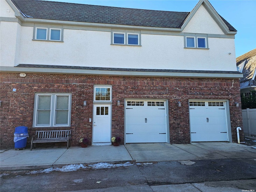 105 Putnam Blvd unit 5, Atlantic Beach, NY 11509 - photo 1