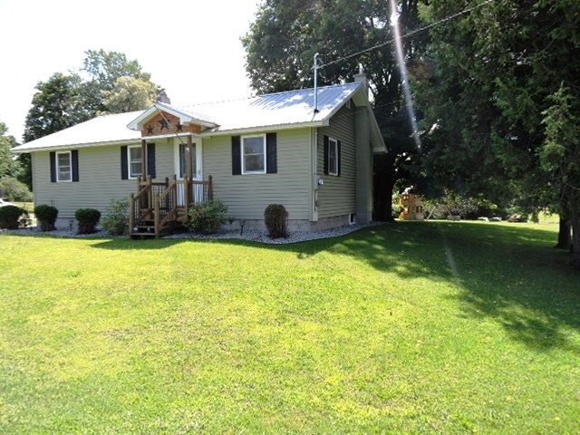 114 Shaw Rd, Cambridge, VT 05444 - photo 1