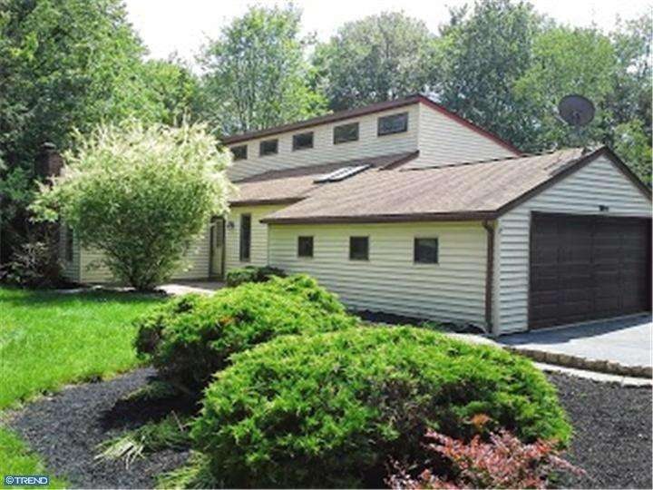 3240 Rockhill Rd, Perkiomenville, PA 18074 - photo 1