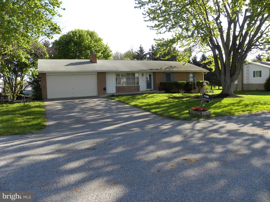 18124 Clearway Dr, Hagerstown, MD 21740 - photo 1