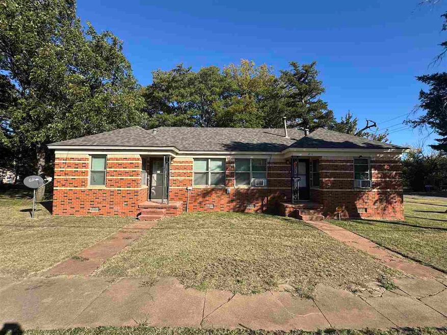 201 NW 3rd St unit s A & B, Lawton, OK 73507 - photo 1