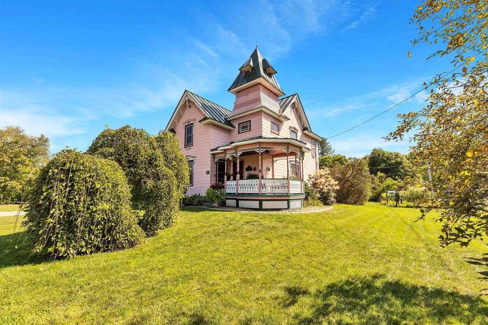 112 S Mast St, Goffstown, NH 03045 - photo 1