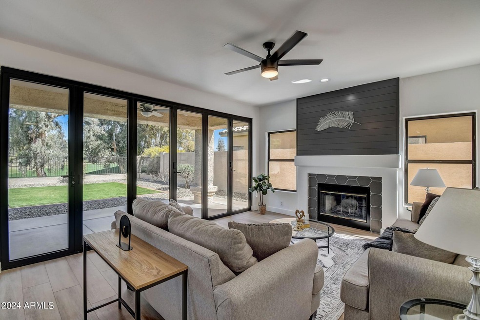 17-web-or-mls-W Myrtle Dr-015