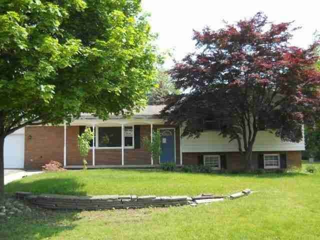 3660 Zinnia Ct, Waterford, MI 48329 - photo 1