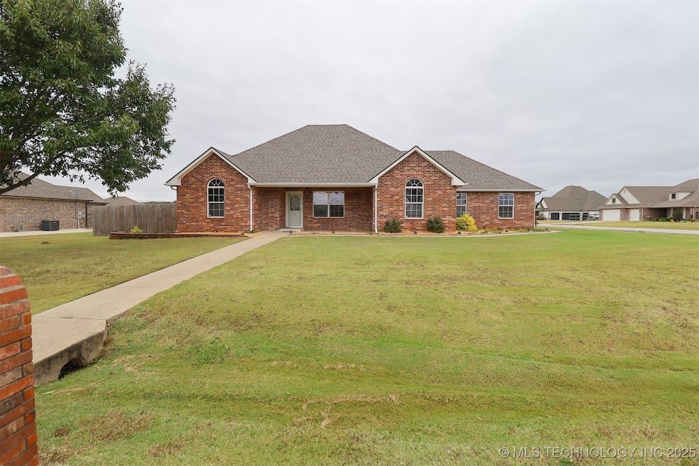 30261 E 70th St S, Broken Arrow, OK 74014 - photo 1