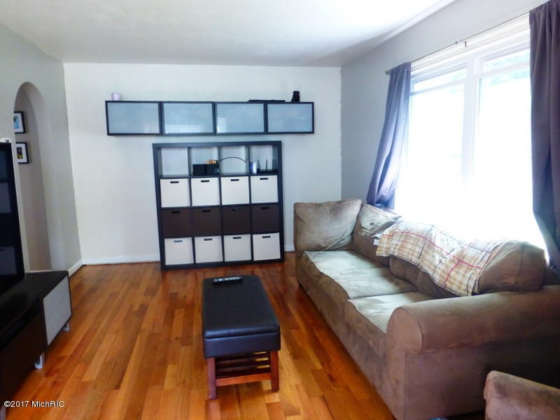 1615 Regent St, Niles, MI 49120 - photo 1