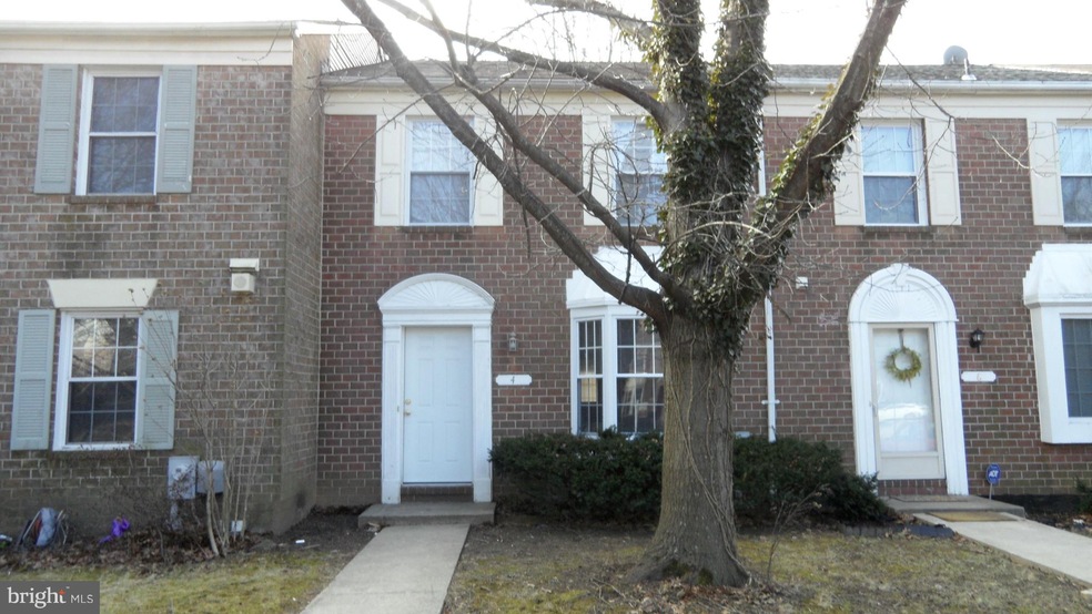 4 Hamlet Dr, Owings Mills, MD 21117 - photo 1