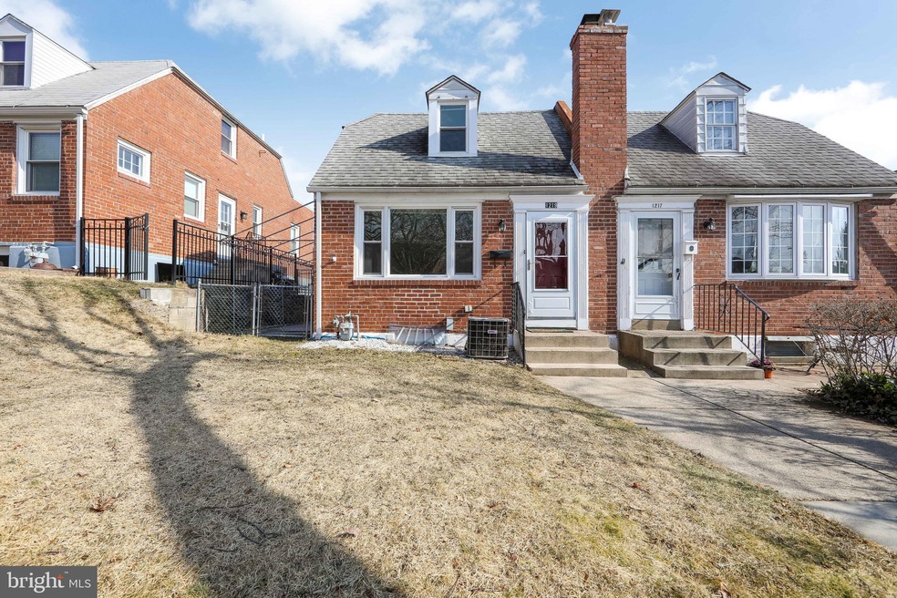 1219 Bryan St, Drexel Hill, PA 19026 - photo 1