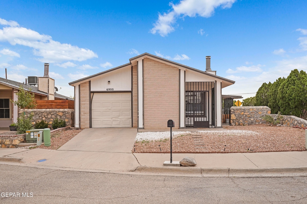 6900 Ridge Top Dr, El Paso, TX 79904 - photo 1