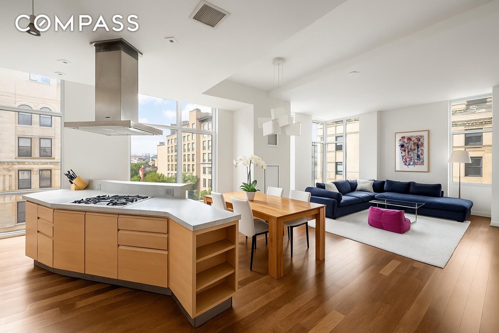 Pending $3,250,000 • Co-Listing Agent