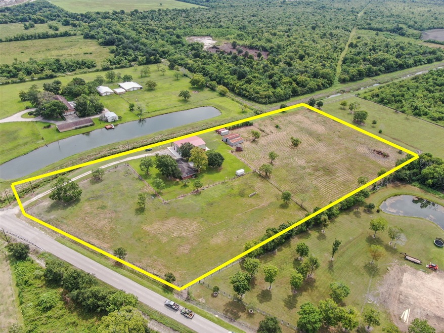 2123 County Road 172, Alvin, TX 77511 - photo 1