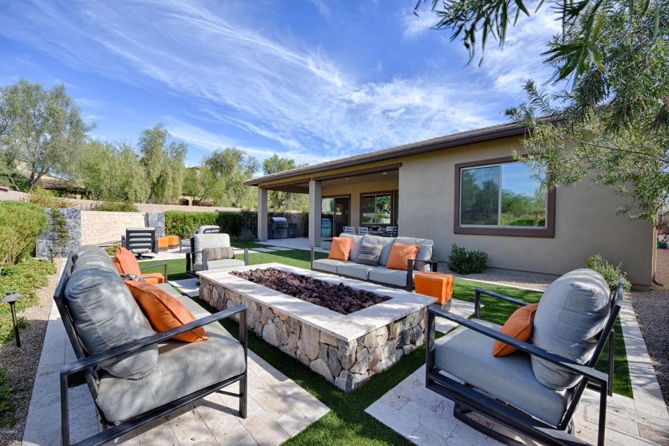 Resort Style Yard