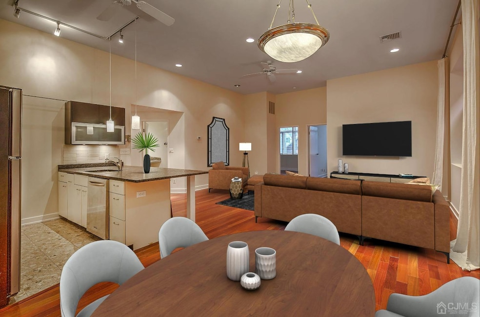 211 Main St, Gladstone, NJ 07934 - photo 1