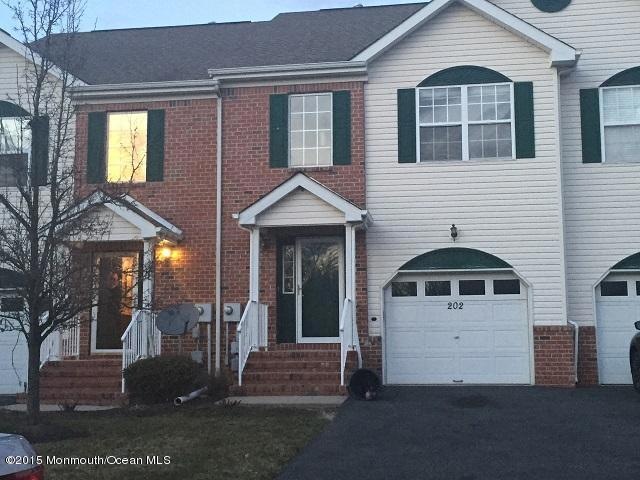 202 Finch Ct, Manalapan, NJ 07726 - photo 1