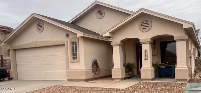 717 Desert Sage Dr, Horizon City, TX 79928 - photo 1