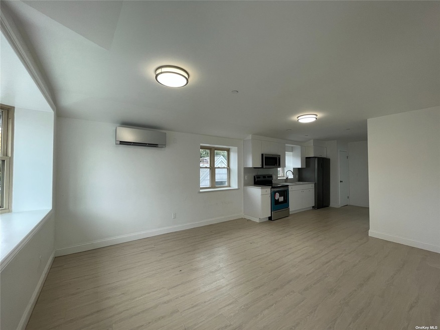 6130 156th St unit 3FL, Flushing, NY 11367 - photo 1