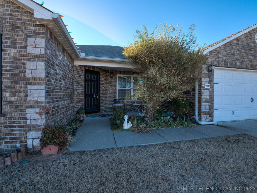 2601 W El Dorado St, Broken Arrow, OK 74011 - photo 1