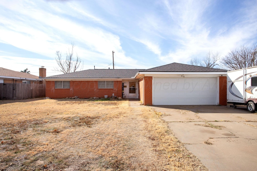 For Sale $225,000 • Co-Listing Agent