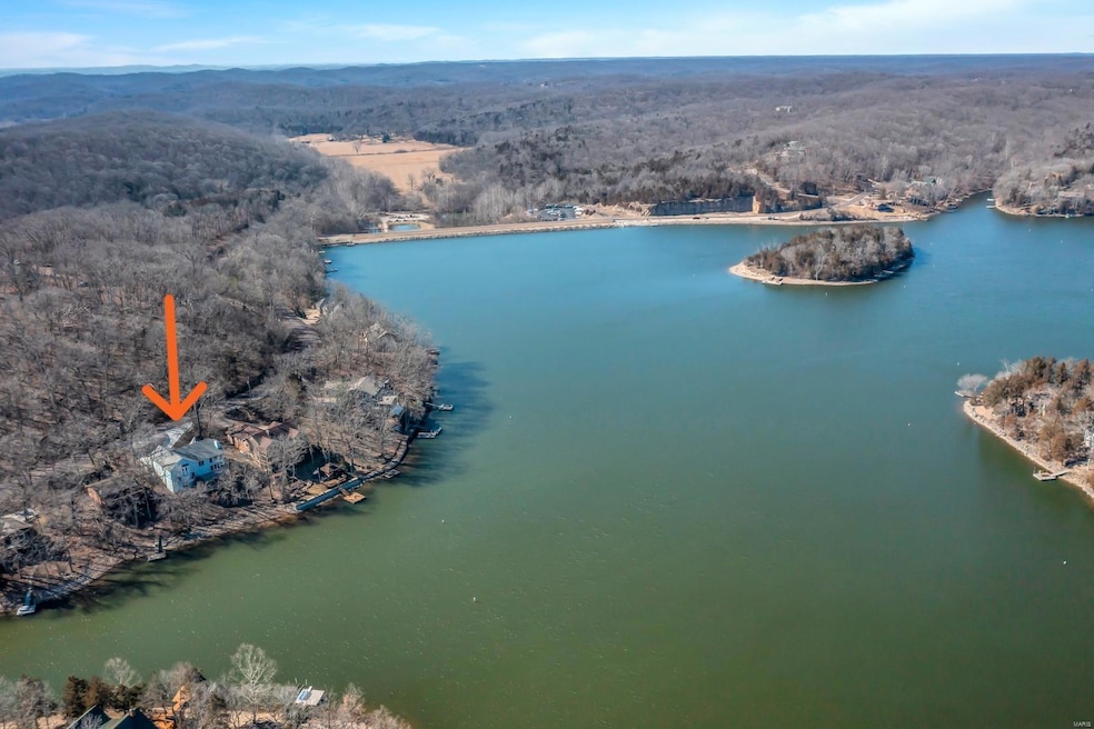 1527 S Lake Sherwood Dr