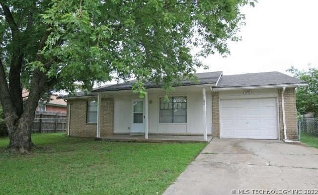 1162 E 143rd St, Glenpool, OK 74033 - photo 1