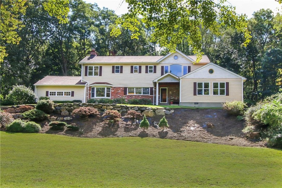 111 Cedar Hill Rd, Bedford, NY 10506 - photo 1