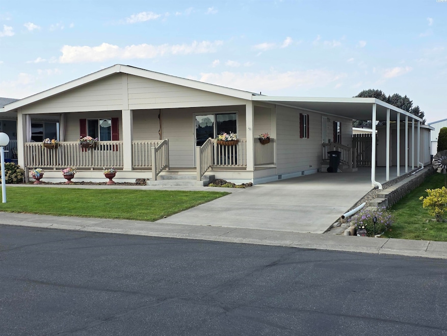 312 S Columbia Center Blvd unit 93, Kennewick, WA 99336 - photo 1