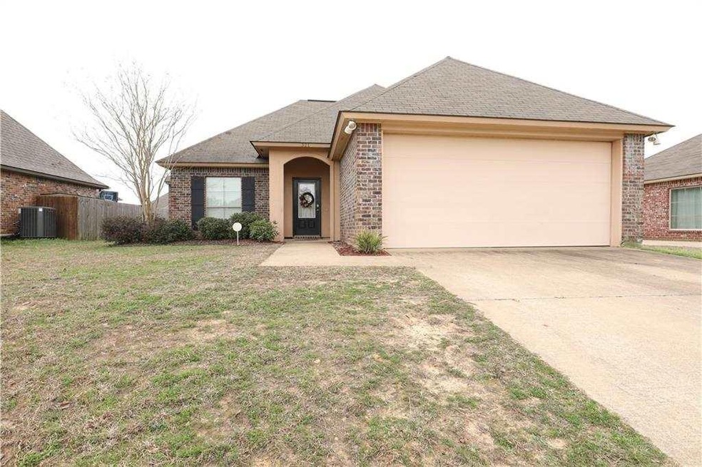 321 Shadow Creek Ave, Pineville, LA 71360 - photo 1