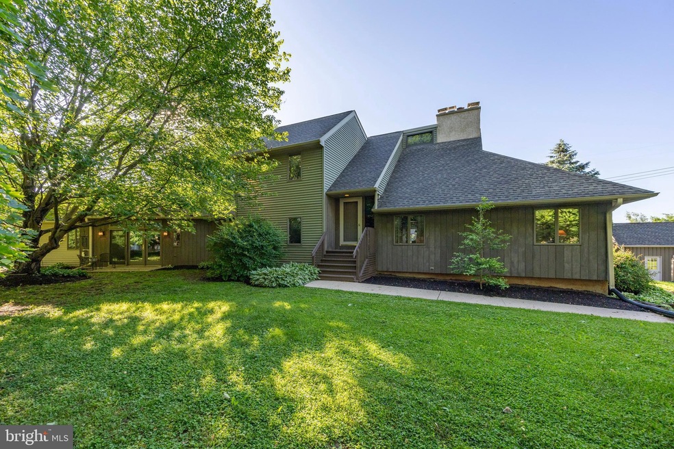 1478 Harvey Ln, Pottstown, PA 19465 - photo 1