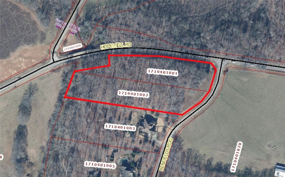 102 Benfields Ridge, Williamston, SC 29697 - photo 1