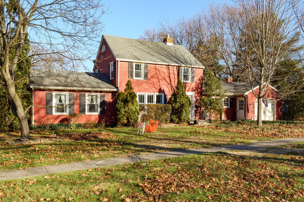 Trails_End_St_1307_Kalamazoo_49001-30