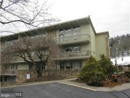 1836 Fairway Dr unit 225, Basye, VA 22810 - photo 1