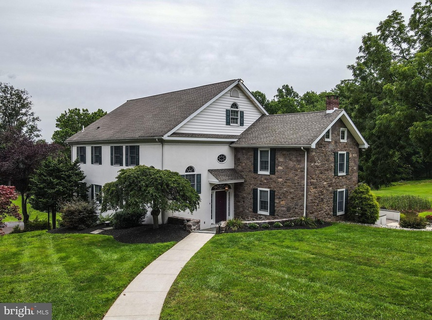 504 Sycamore Rd, Douglassville, PA 19518 - photo 1