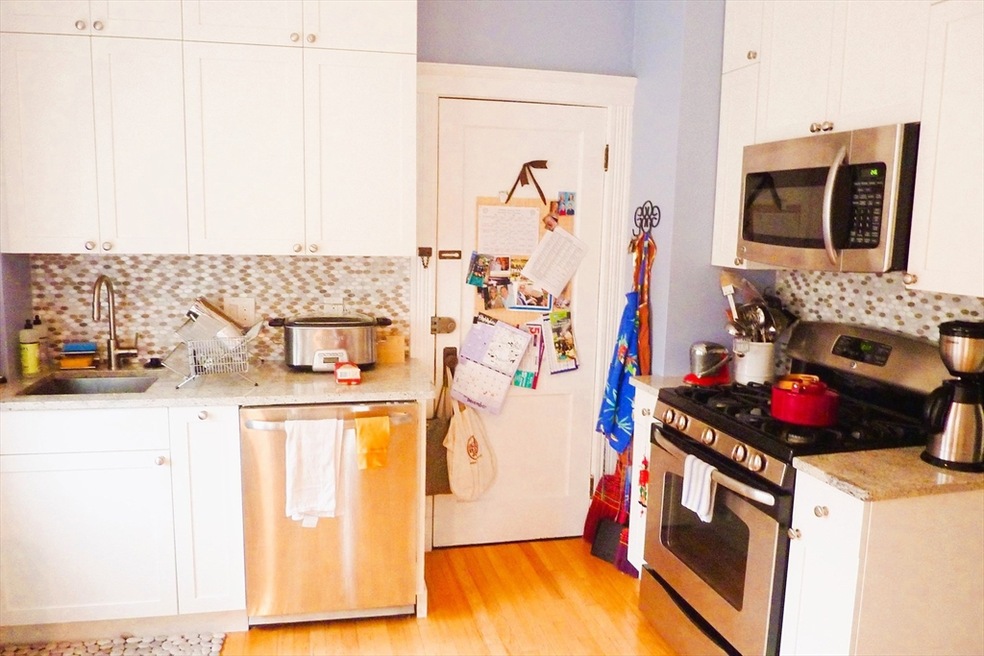 28 James St unit 3, Brookline, MA 02446 - photo 1