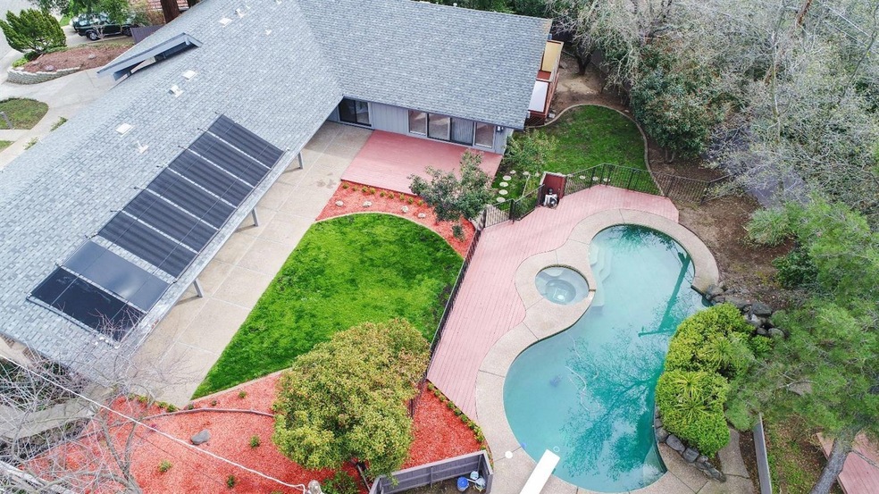 Lots of great outdoor areas  Solar heated pool