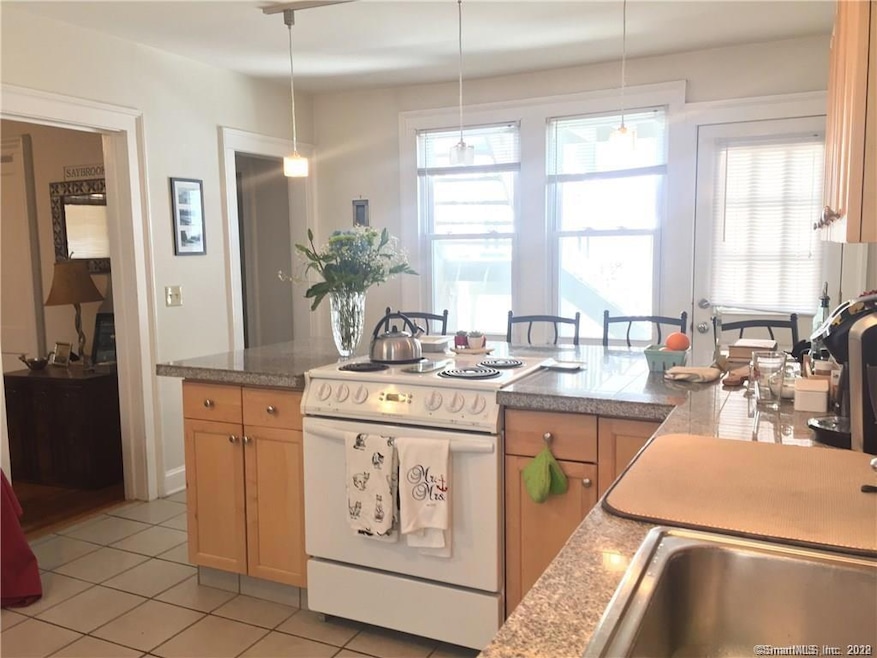 504 Chapel St unit 1, New Haven, CT 06511 - photo 1