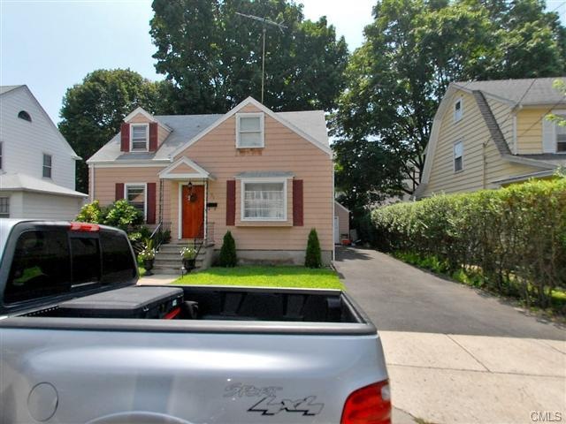 71 Aldine Ave, Bridgeport, CT 06604 - photo 1