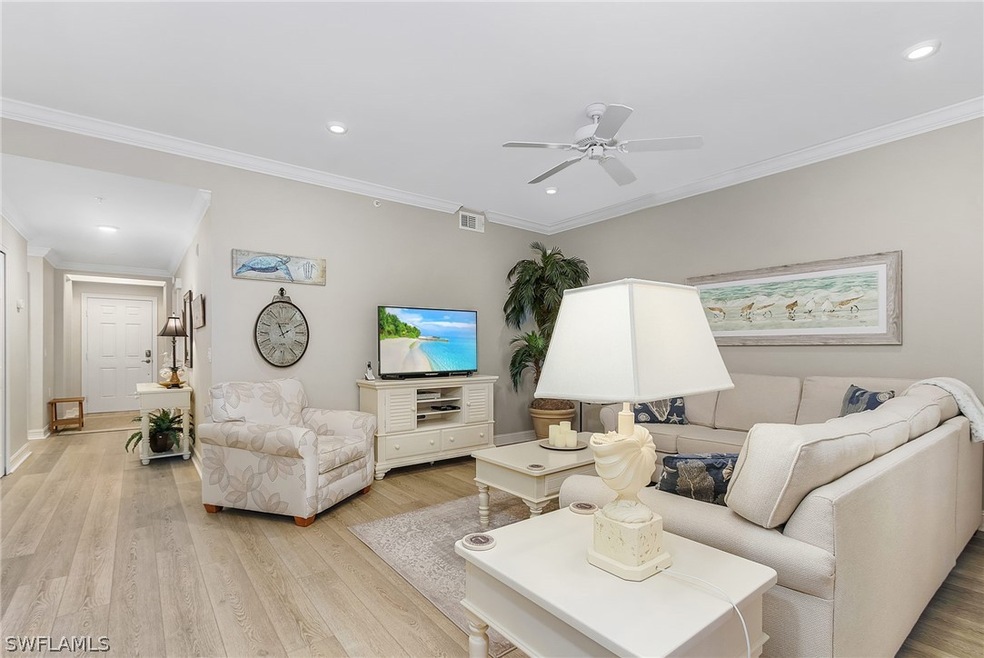 Bright Open floor plan