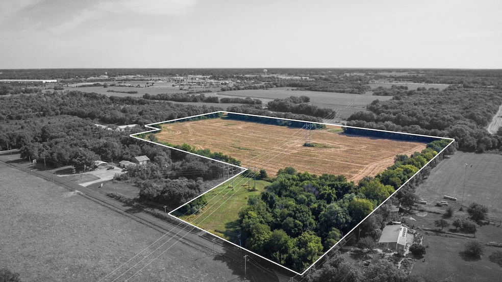 Tbd Corner of S Chapel &S Oak Hill, Carthage, MO 64836 - photo 1