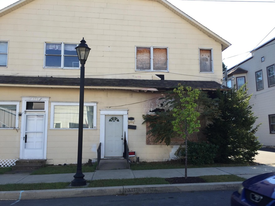 536 Washington Ave, Jermyn, PA 18433 - photo 1